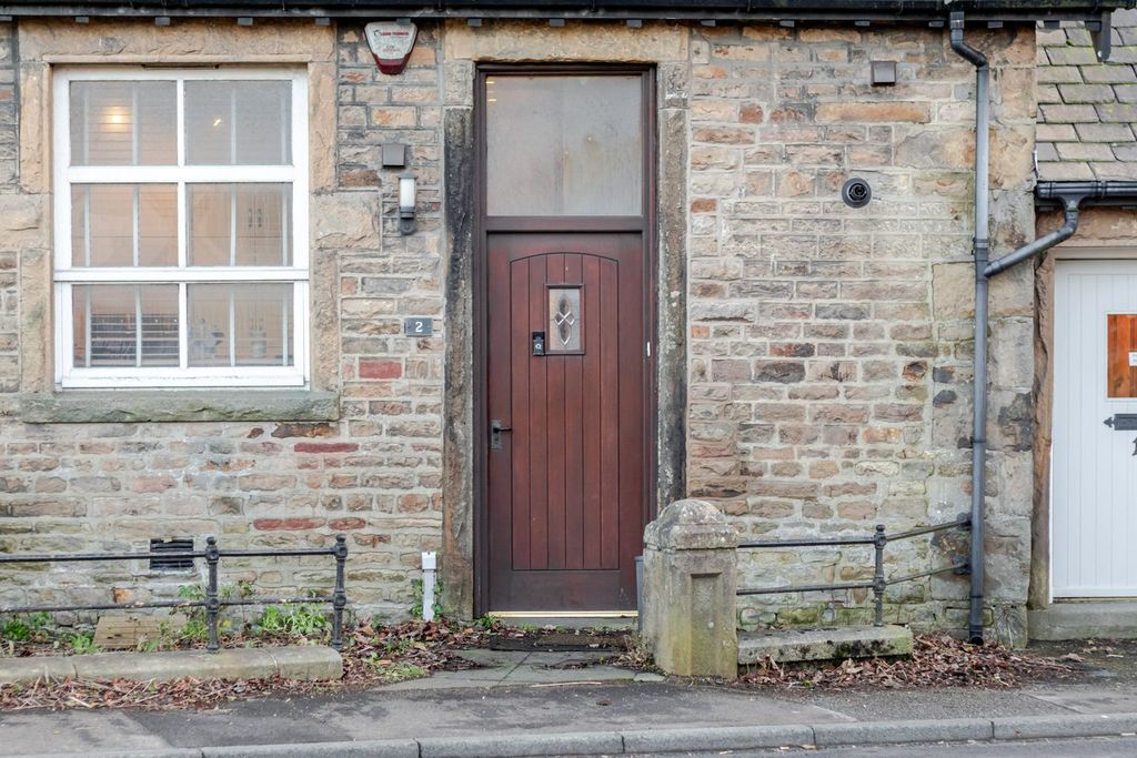 Property photo 3 of 20