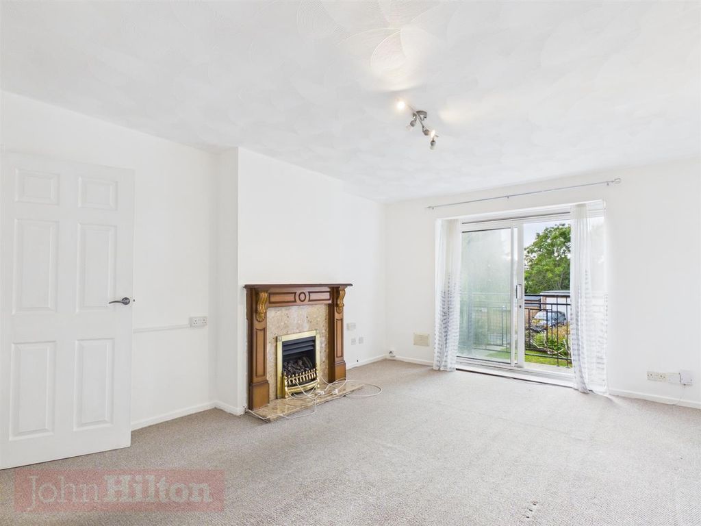 Property photo 3 of 10 Cam03907G0-Pr0291-Still010.Jpg