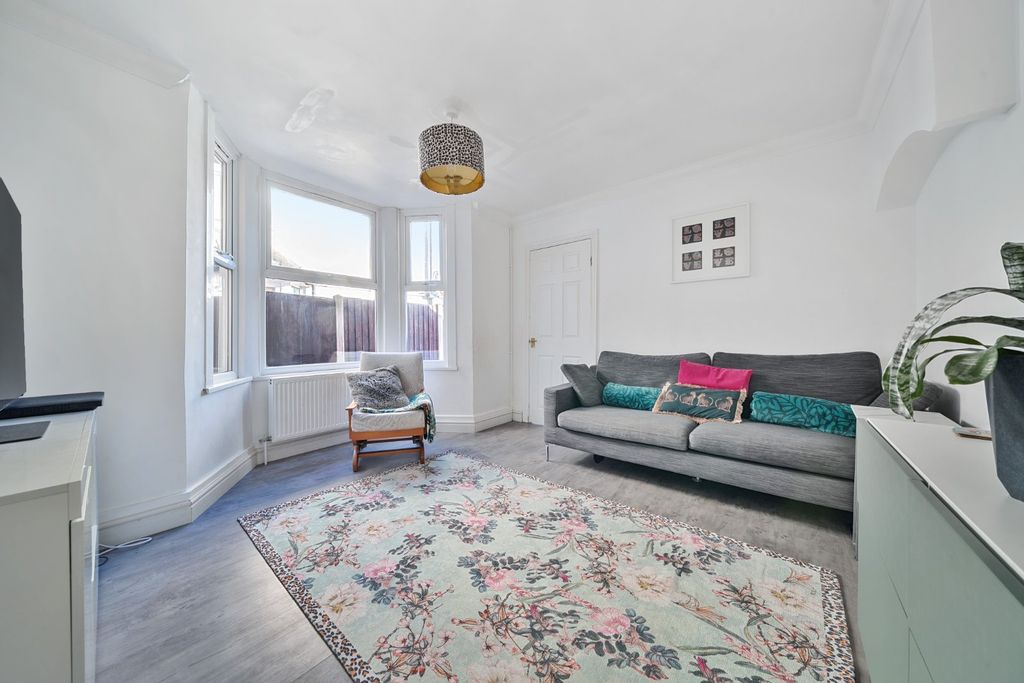 Property photo 2 of 10 Picture No. 25