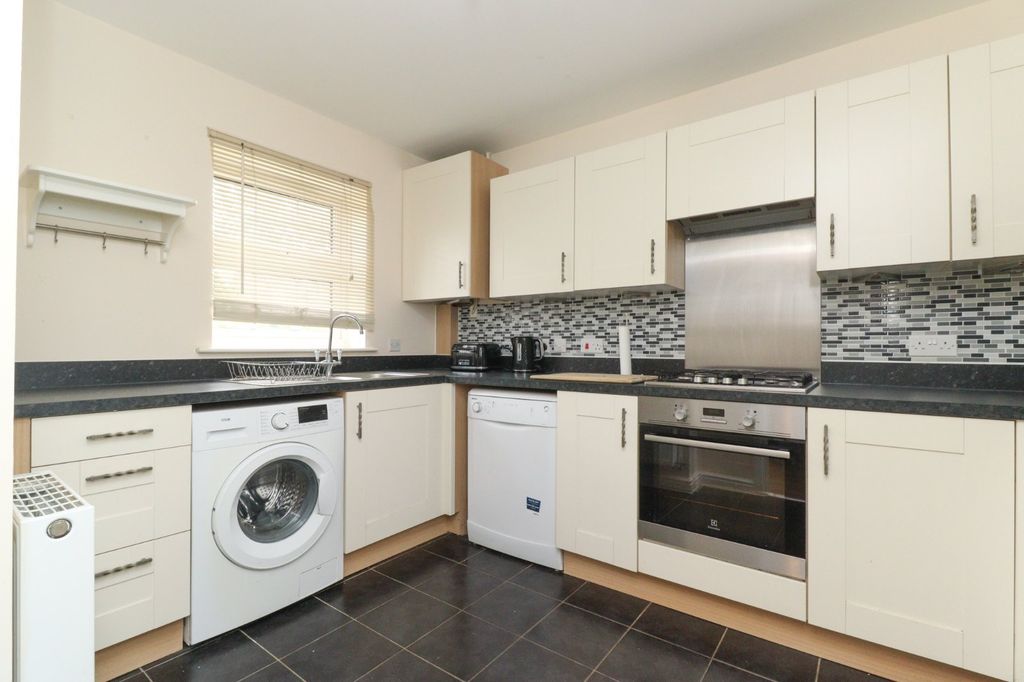 Property photo 2 of 12 Picture 2