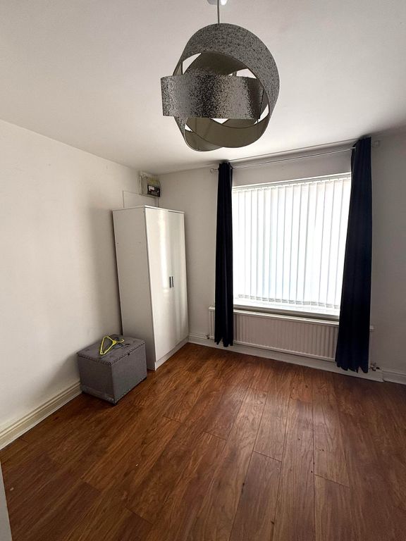 Property photo 3 of 4