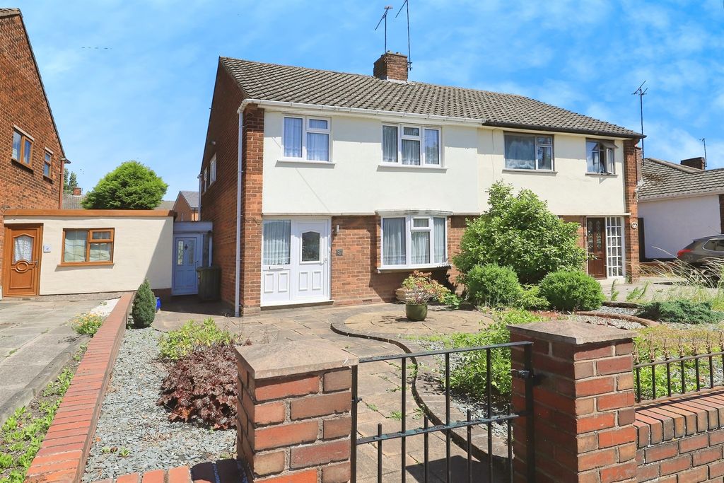 Property photo 1 of 17