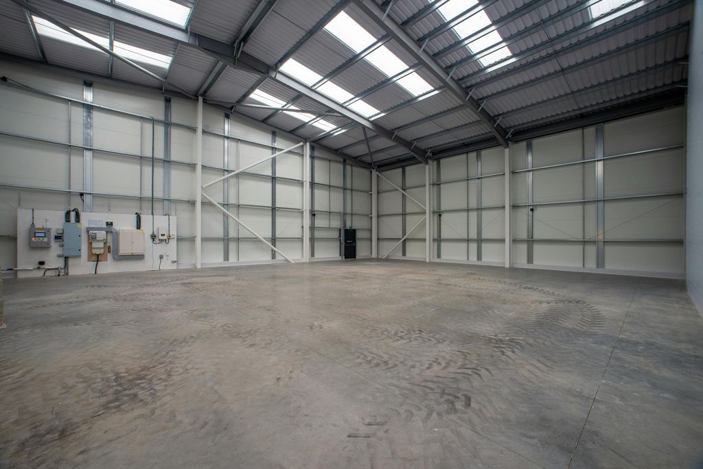 Property photo 3 of 4 Millars Bp Fishpond Cls Unit 6  Int_06.Jpg