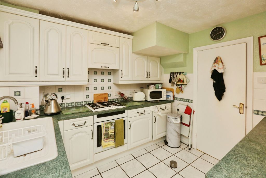 Property photo 2 of 13