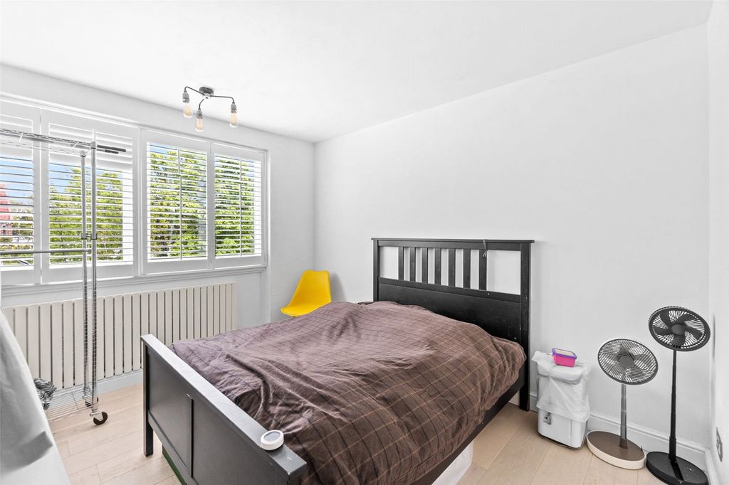 Property photo 3 of 7 Picture No. 14