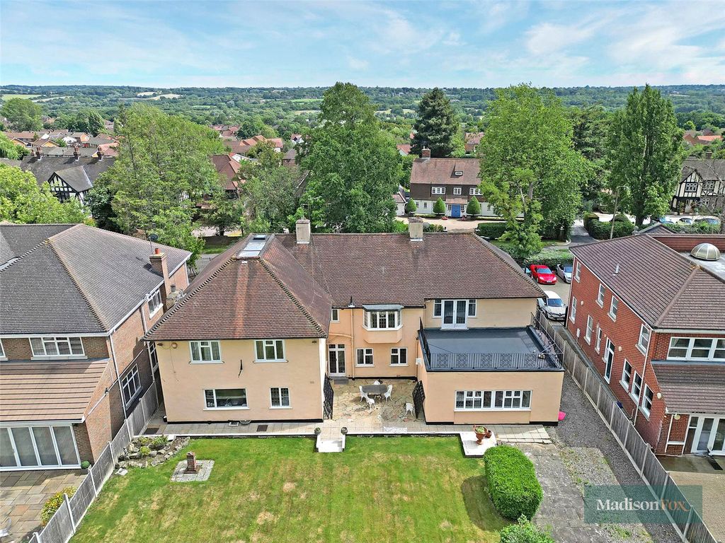 Additional image 33 of 7 bed detached house for saleAlderton Hill, Loughton, Essex IG10