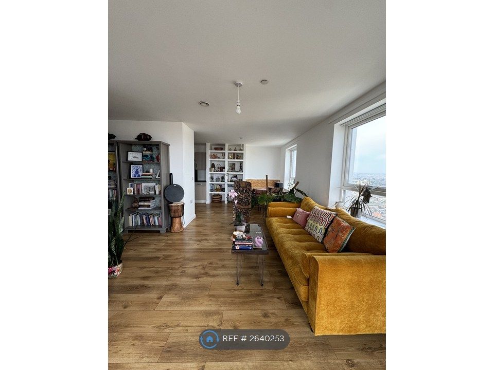 Property photo 1 of 10 Living Area