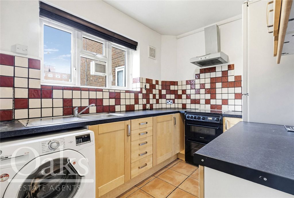 Property photo 3 of 10 Picture No. 13