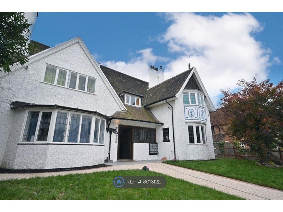 Property photo 2 of 9