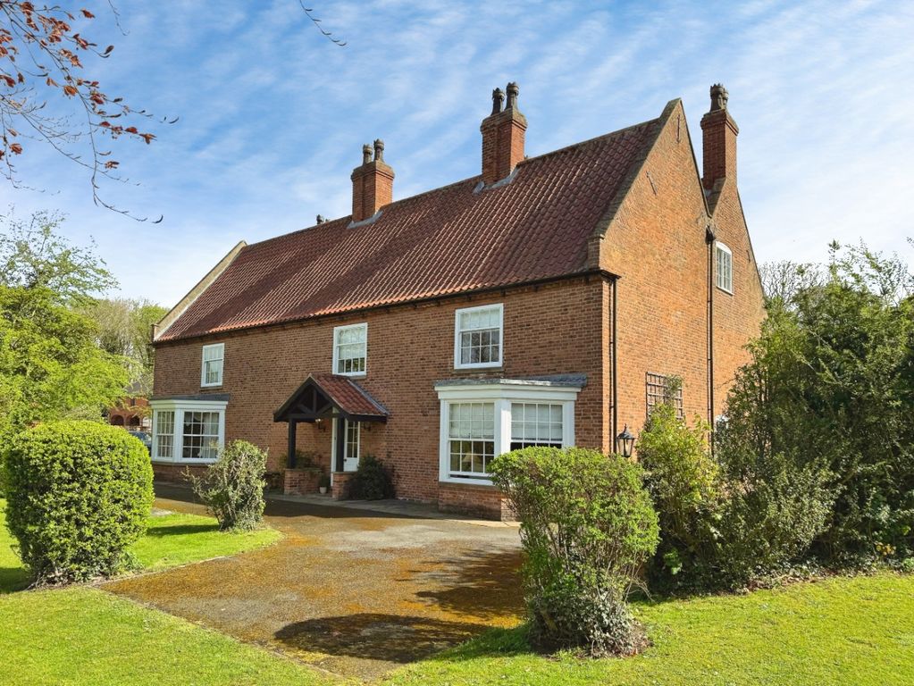 Property photo 1 of 17 5068853