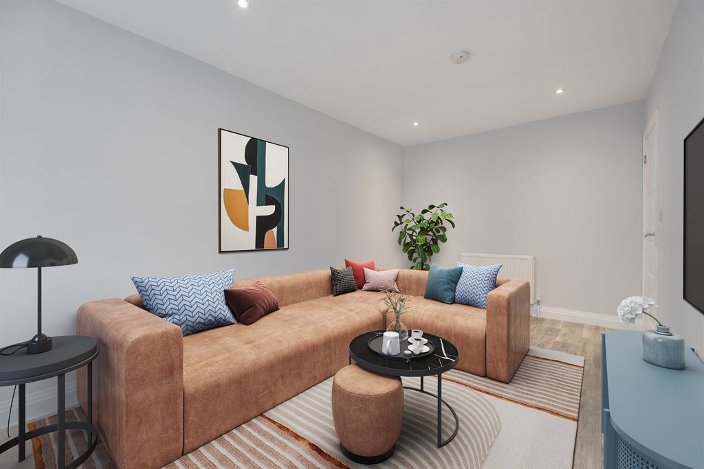 Property photo 3 of 17