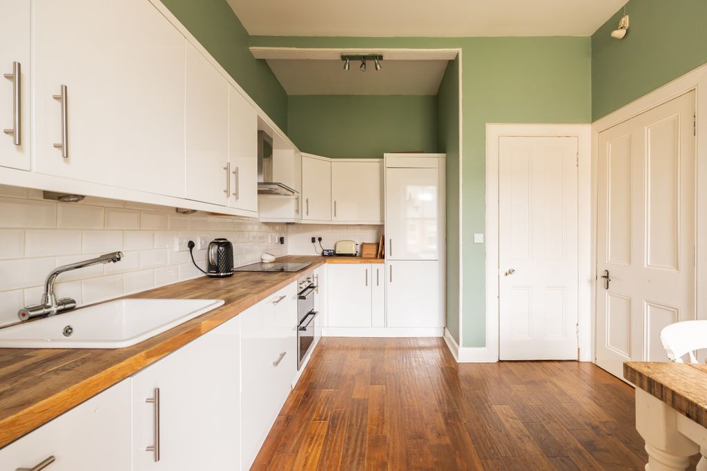 Property photo 3 of 24 Property Image 3