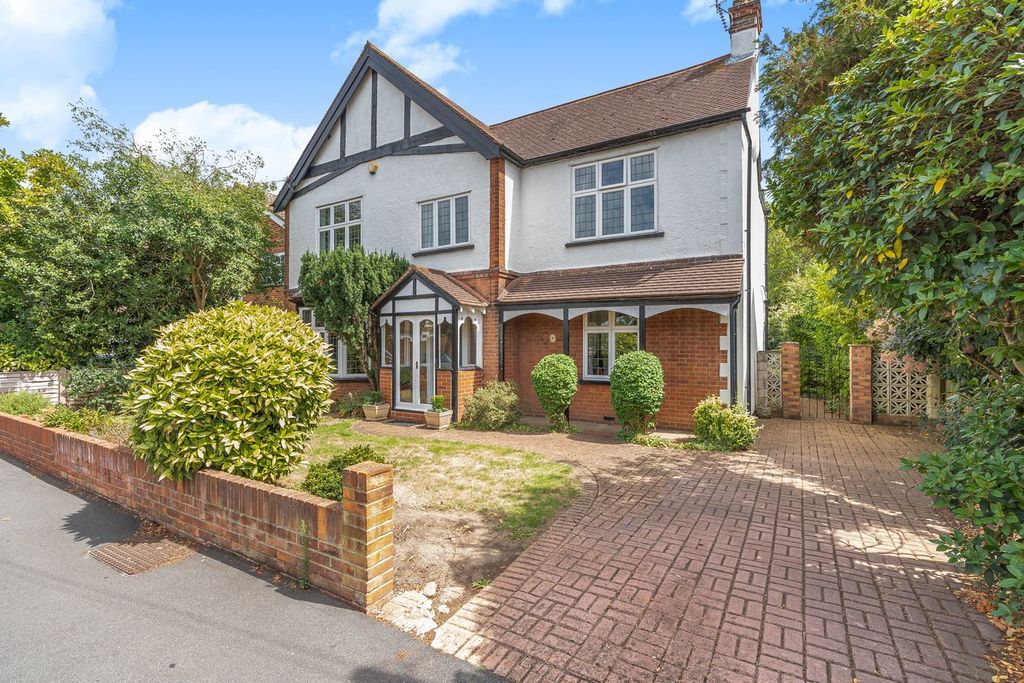 Property photo 1 of 18