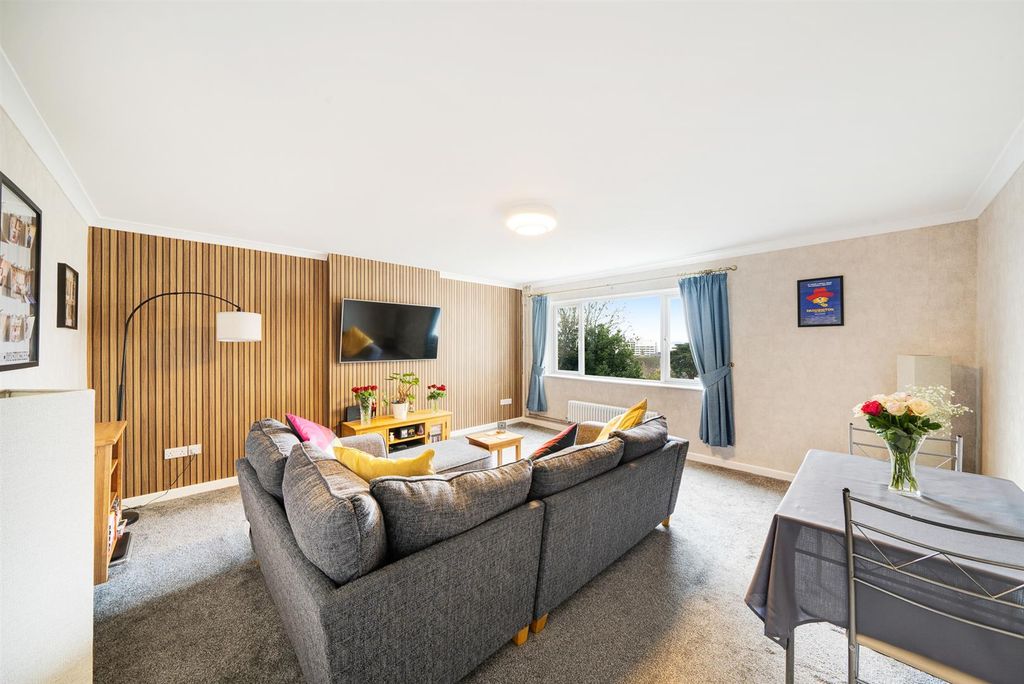Property photo 2 of 15 Lounge 1.Jpg