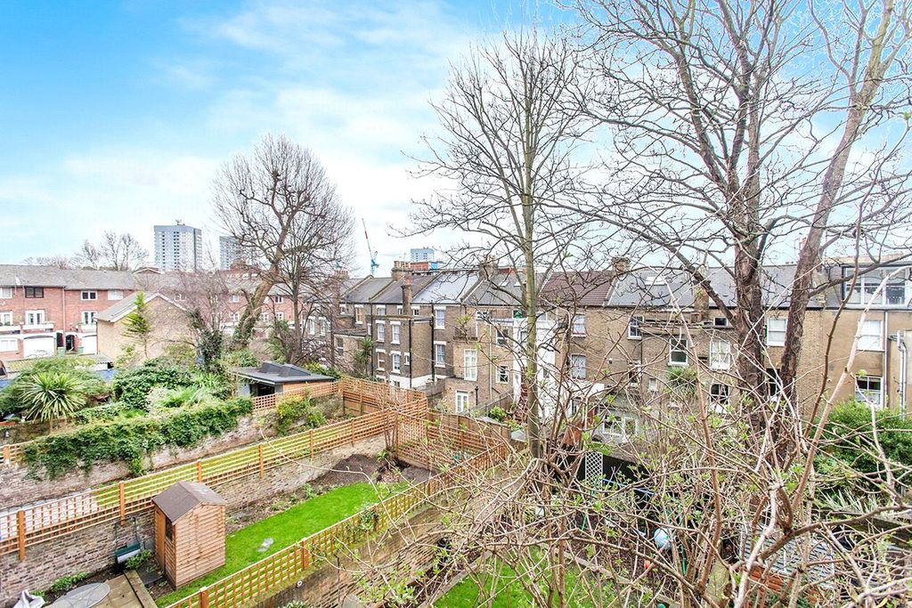 Property photo 3 of 7 Picture No. 02