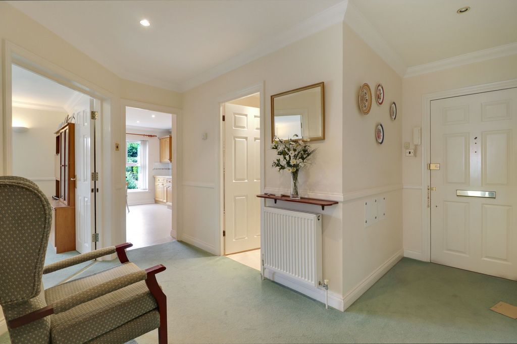 Property photo 3 of 10