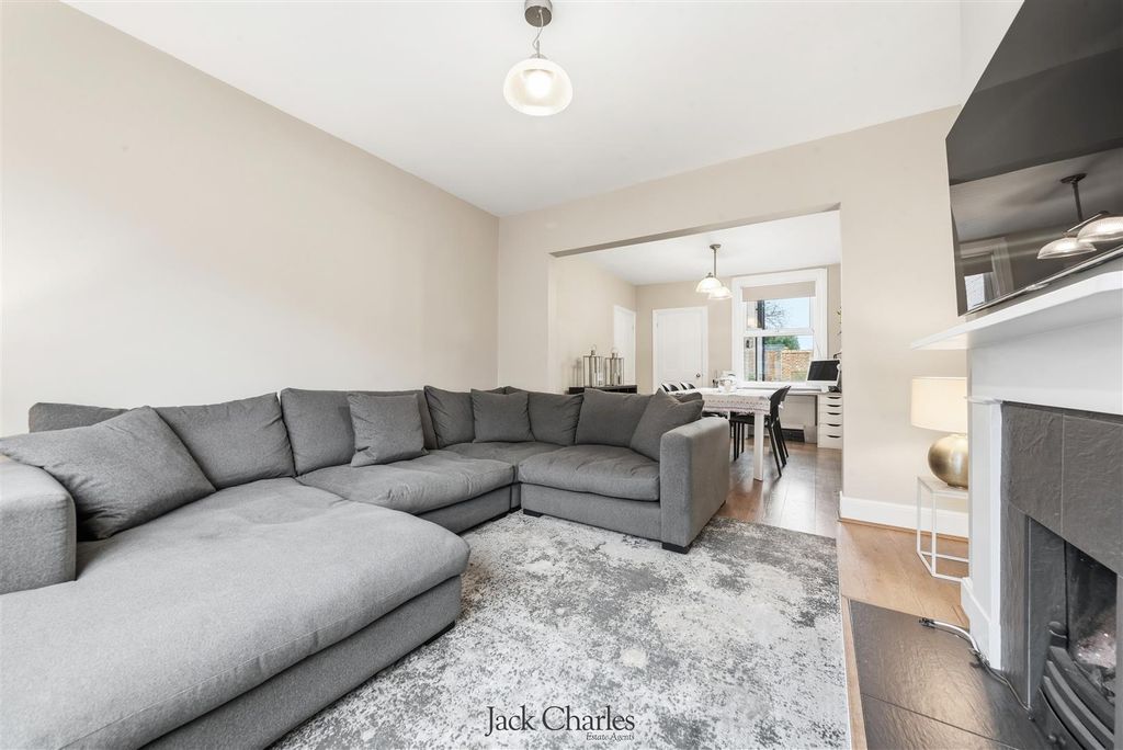 Property photo 3 of 27 29 Uridge Road-23.Jpg