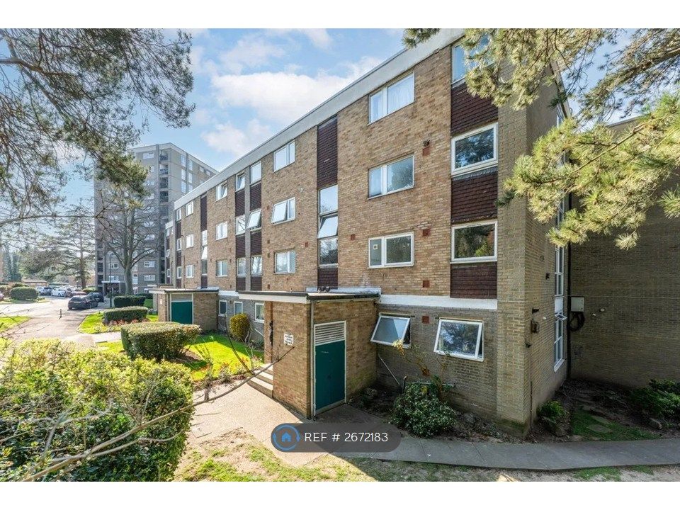 Property photo 2 of 11 First Floor Flat