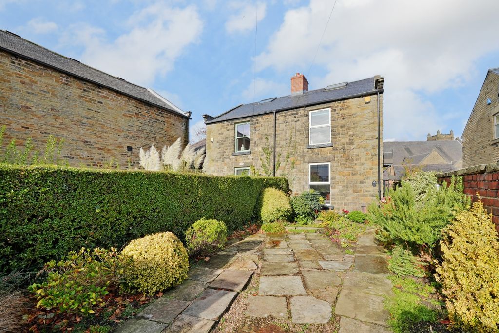 Property photo 1 of 31 Front External