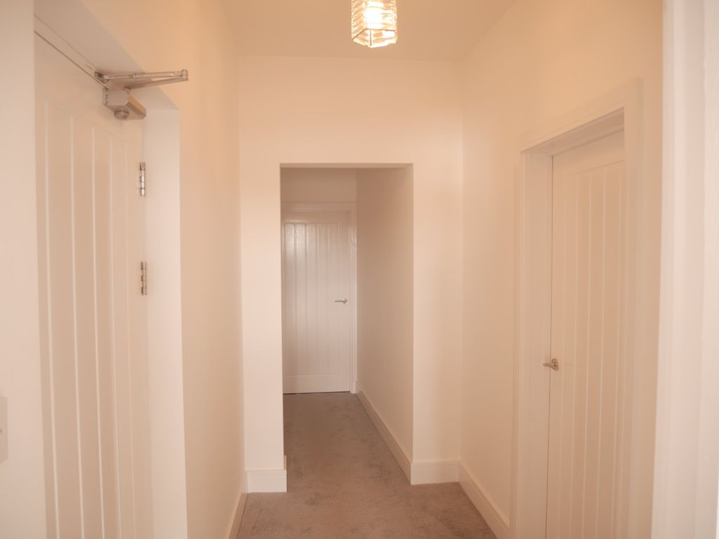 Property photo 2 of 13 Hallway