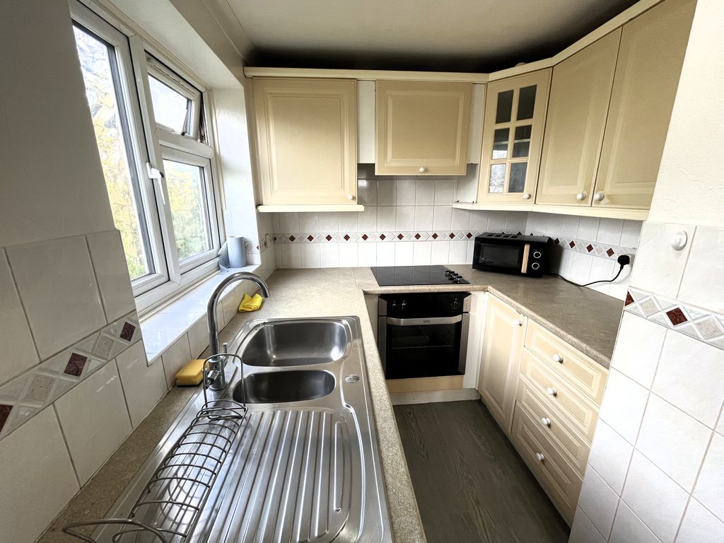 Property photo 3 of 13 Img_4238