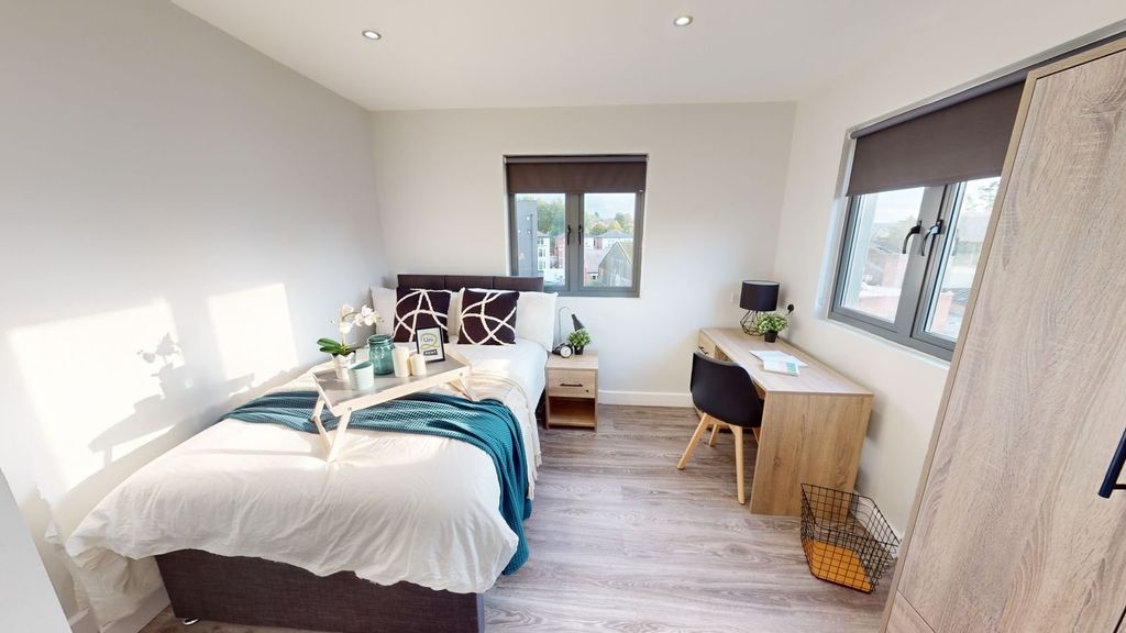 Property photo 1 of 8 Picture No. 12