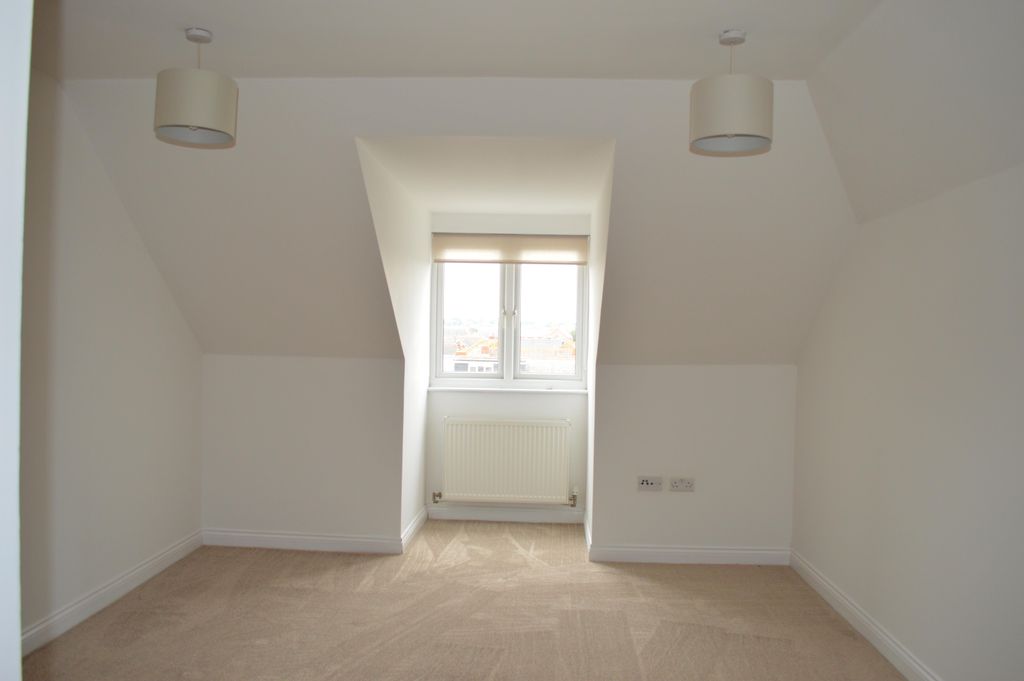 Property photo 2 of 11 Image