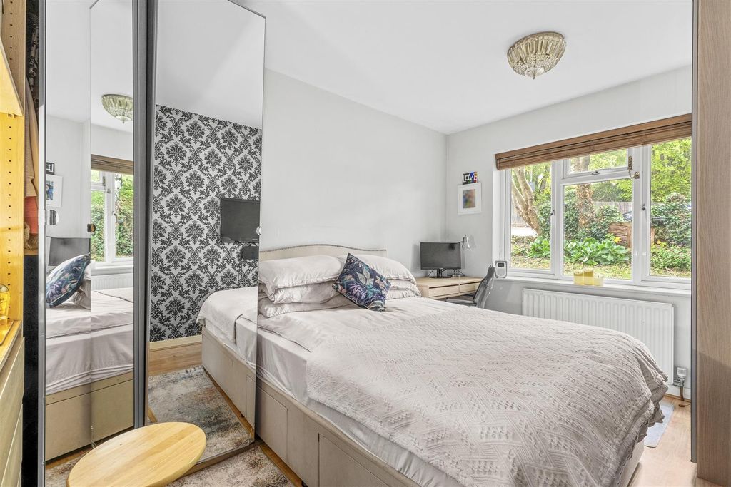 Additional image 4 of 2 bed maisonette for saleRectory Avenue, High Wycombe HP13