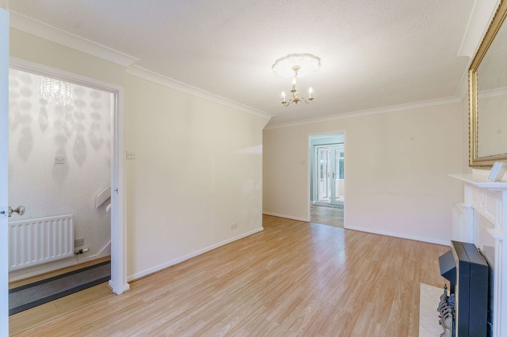 Property photo 3 of 21