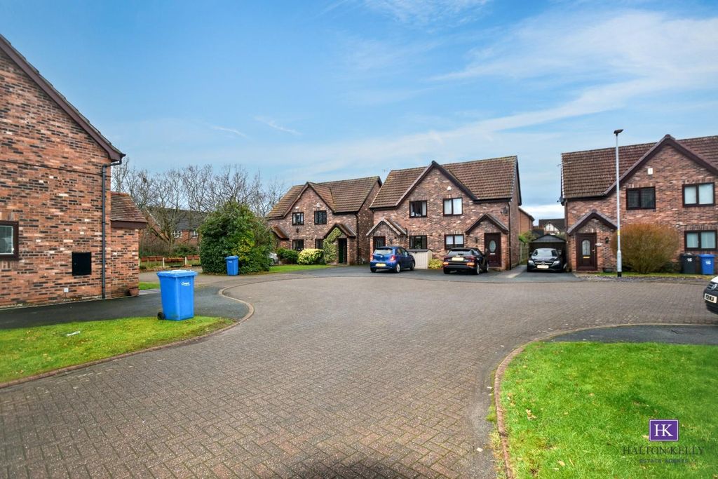 Property photo 2 of 19 Outside