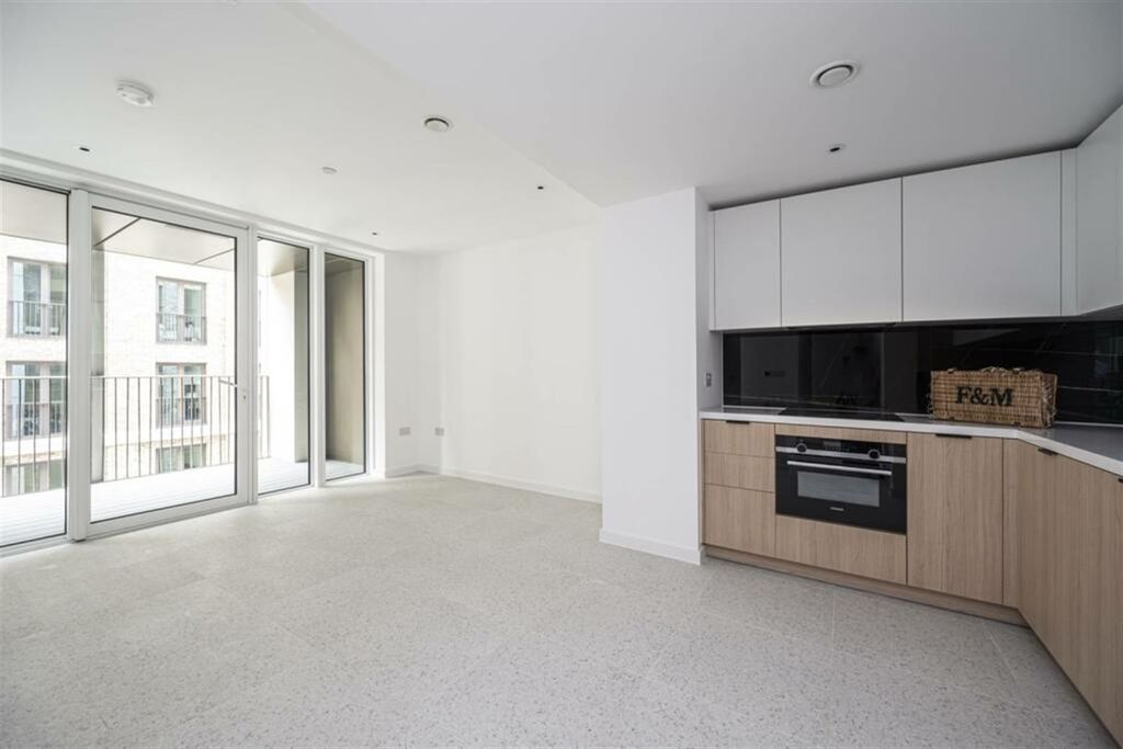 Property photo 1 of 14 (Main)