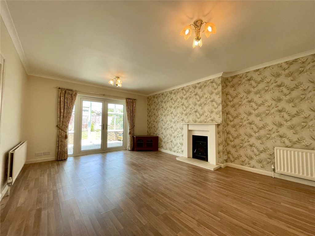Property photo 2 of 18 Picture No. 35