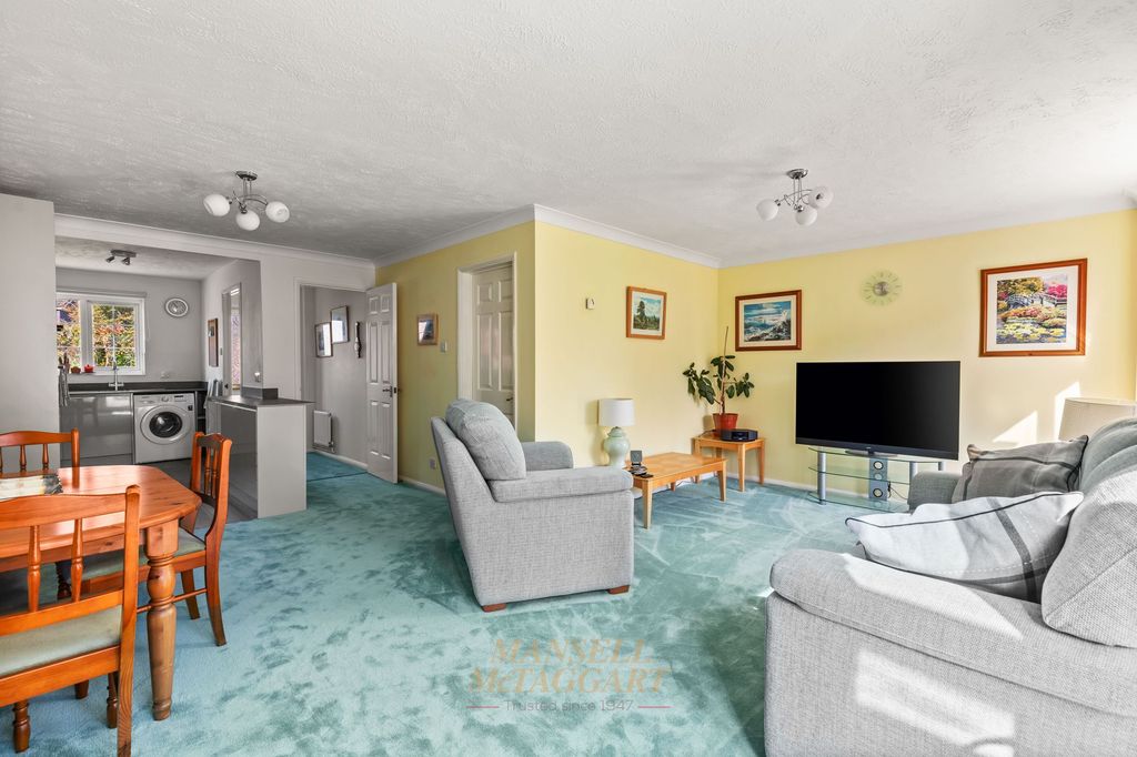 Property photo 3 of 19