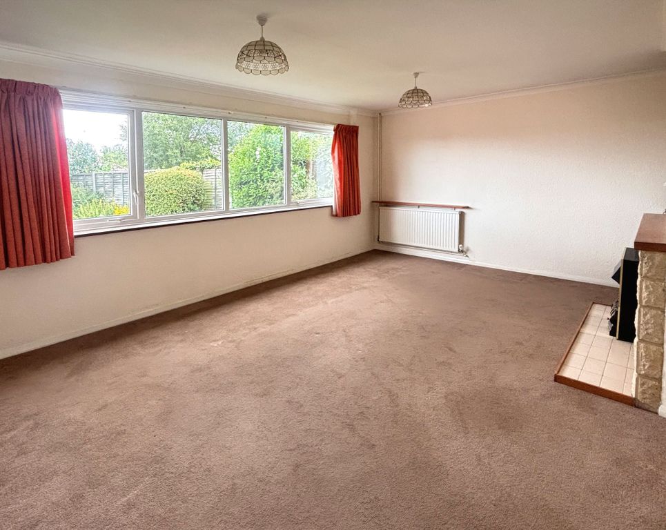 Property photo 2 of 14 Sitting Room 1