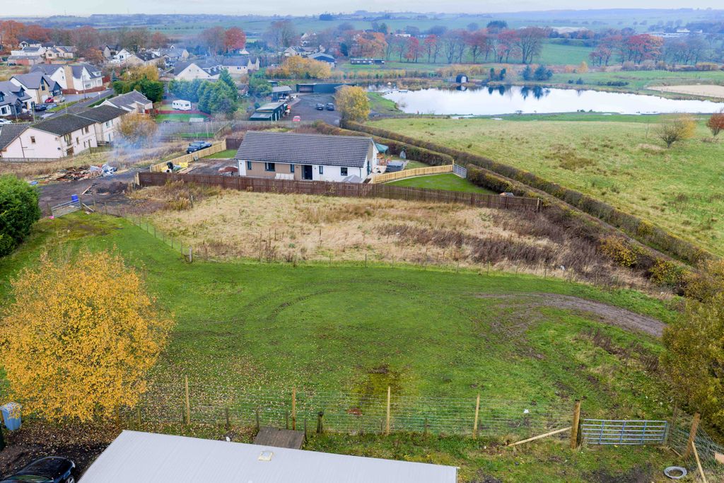 Property photo 3 of 7 A-3