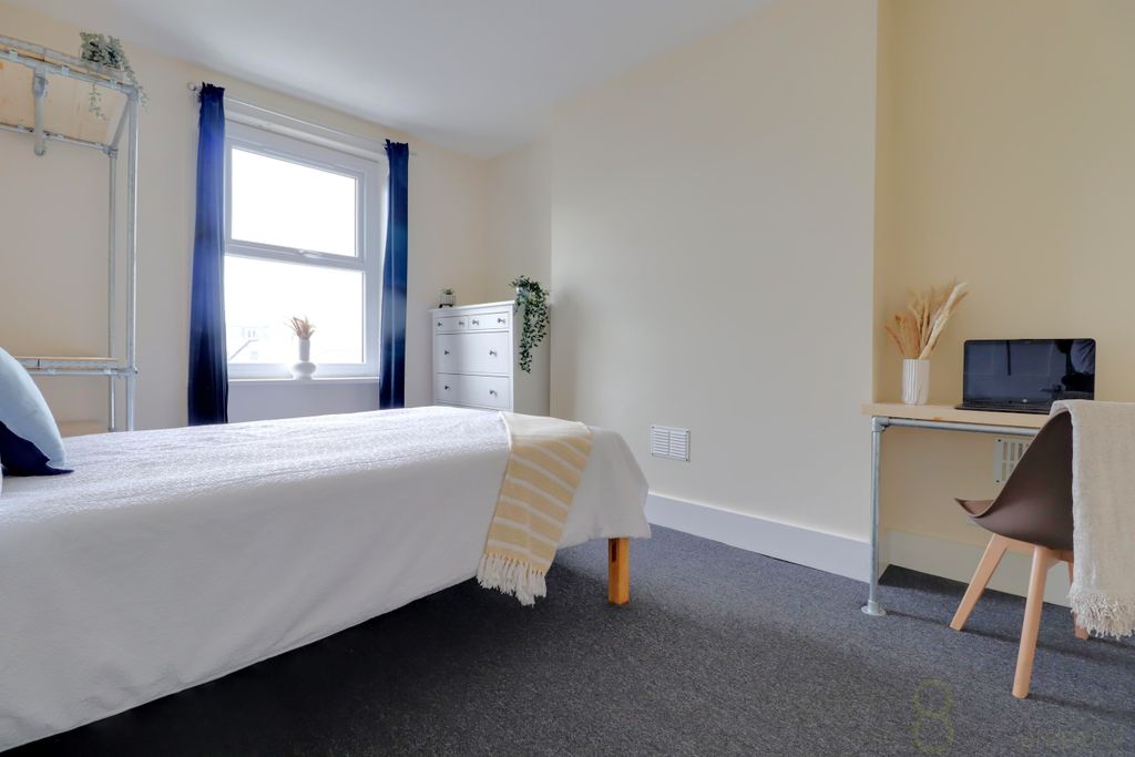 Property photo 3 of 10 Img_1146-Img_1148