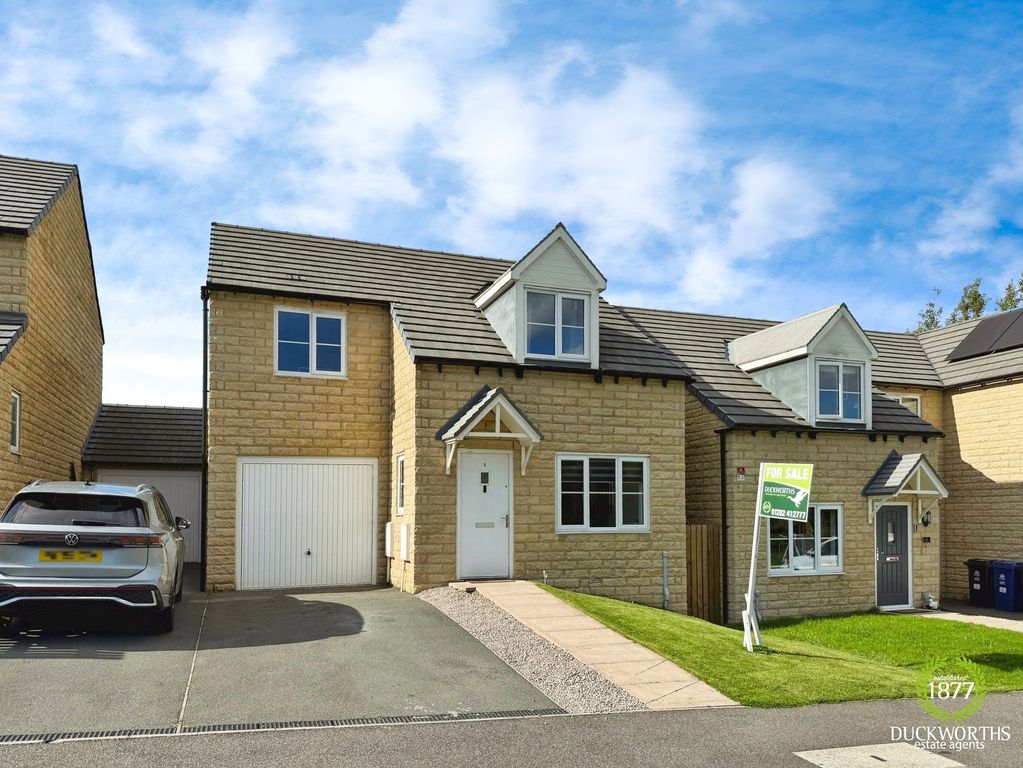 Property photo 1 of 25