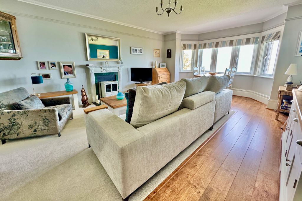 Property photo 3 of 10 Living Room