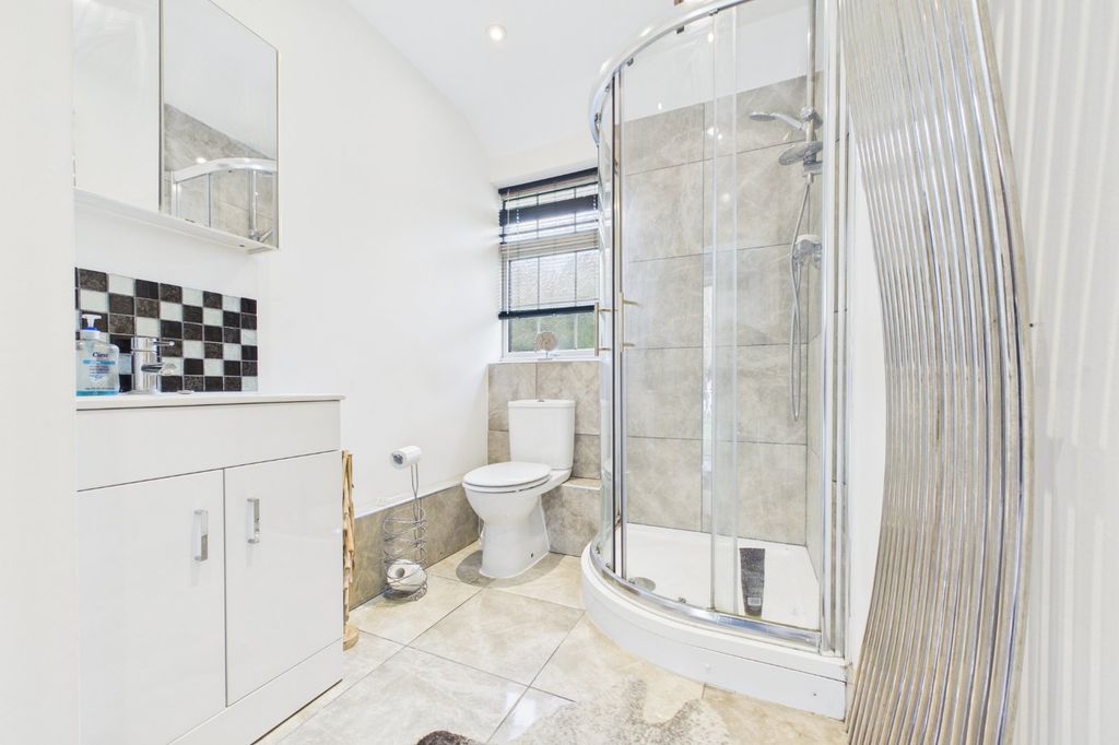 Additional image 24 of 6 bed detached house for saleHighway, Crowthorne, Berkshire RG45