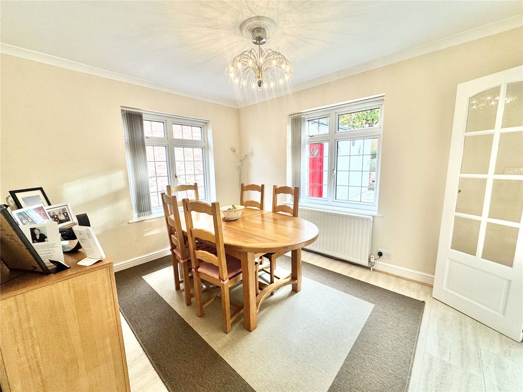 Property photo 3 of 14 Picture No. 28