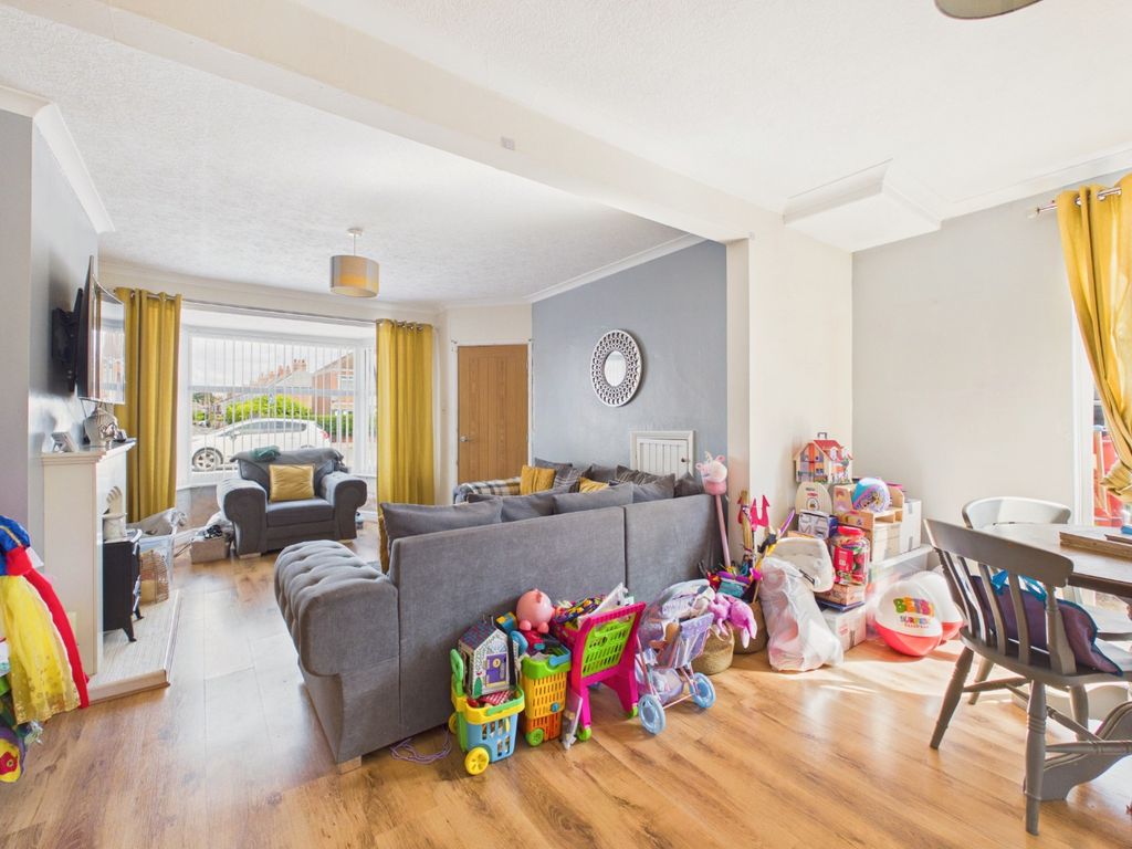 Property photo 3 of 15 5127974