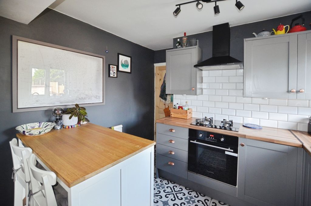 Property photo 2 of 18 34925c79-Img_3429