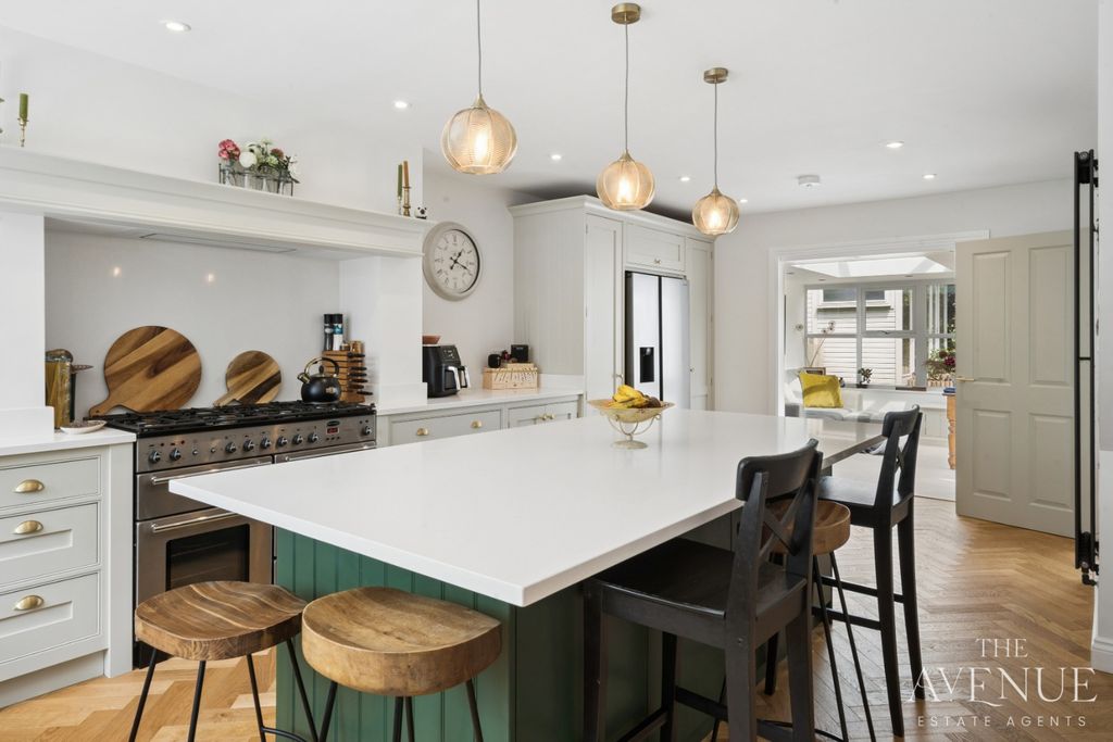 Property photo 2 of 22 5117214