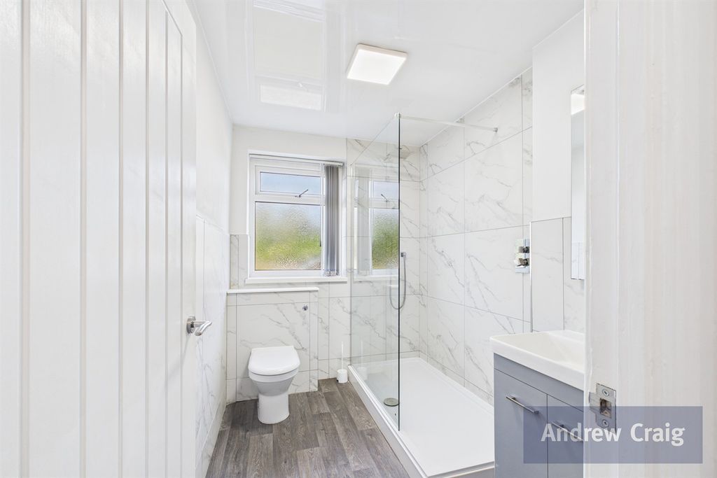 Property photo 3 of 20 Shower Room