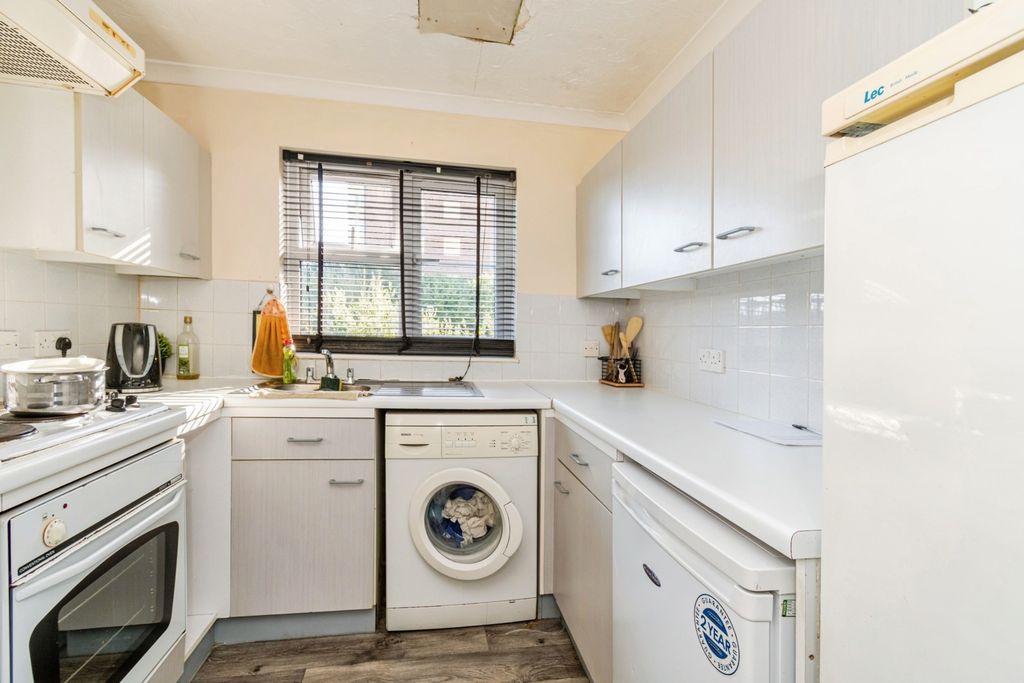 Property photo 3 of 13 Photo