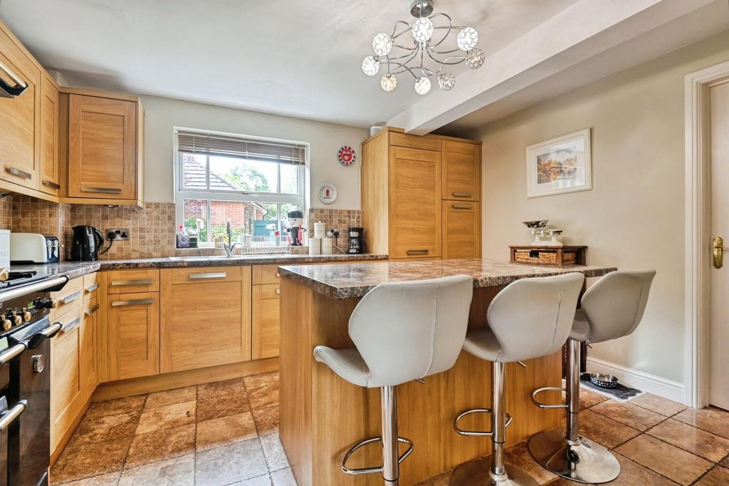 Property photo 3 of 31 18Cas7.Jpg
