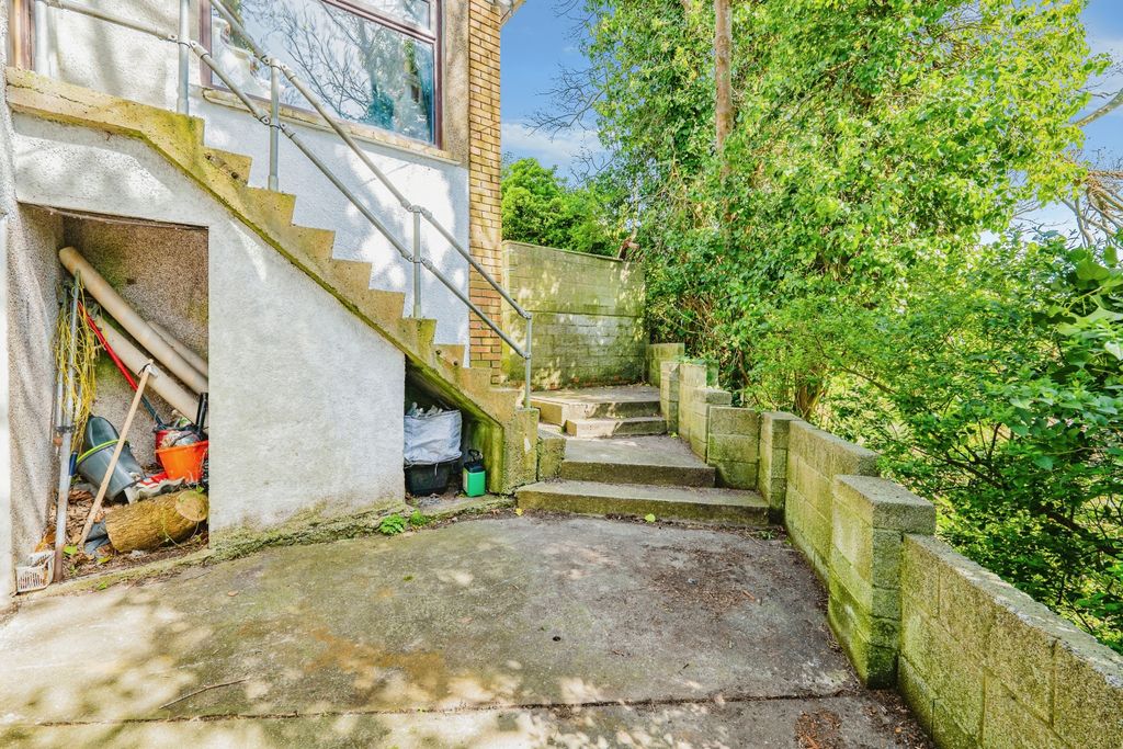 Property photo 3 of 20 P1412405