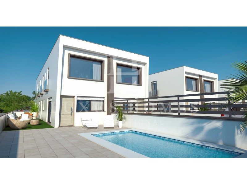 Property photo 1 of 19