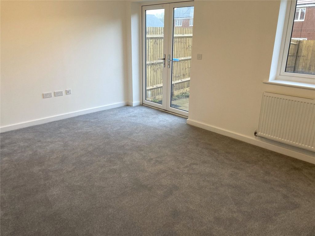 Property photo 3 of 9 Picture No. 06