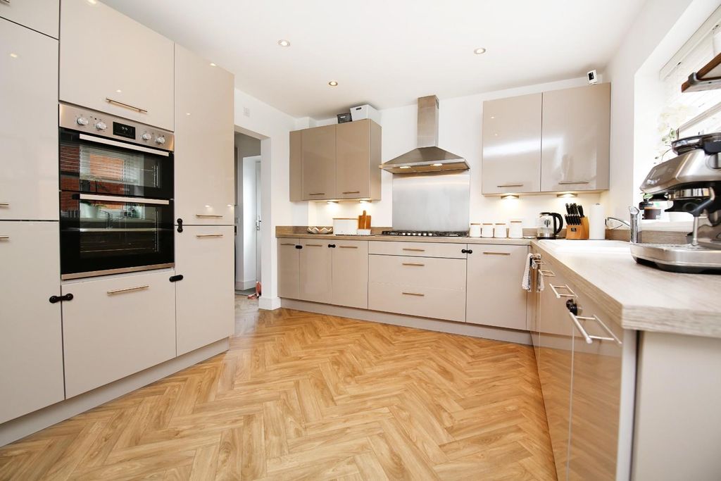 Property photo 2 of 44 Jv6A5394.Jpg